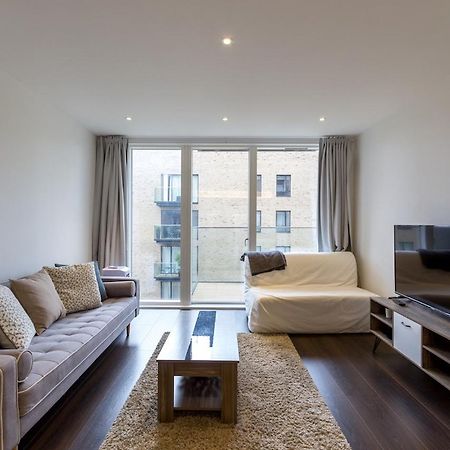 Blissful One Bed Near The River Saint Saint Kew Exterior foto