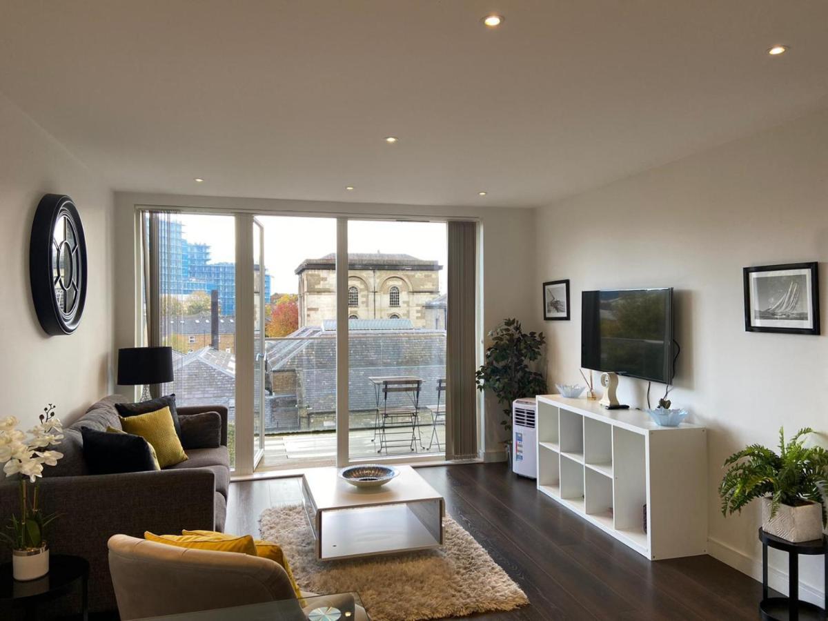 Blissful One Bed Near The River Saint Saint Kew Exterior foto